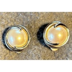Vintage Richelieu Earrings  Faux Pearl Silver Tone Signed Clip On 3/4"